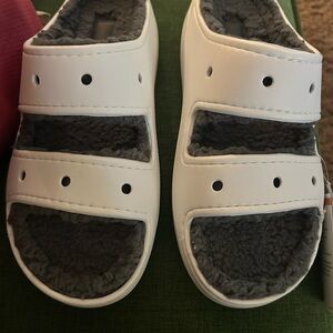 NWT, White and Gray Unisex Crocs. Women’s Sz 10. Men’s Sz 8